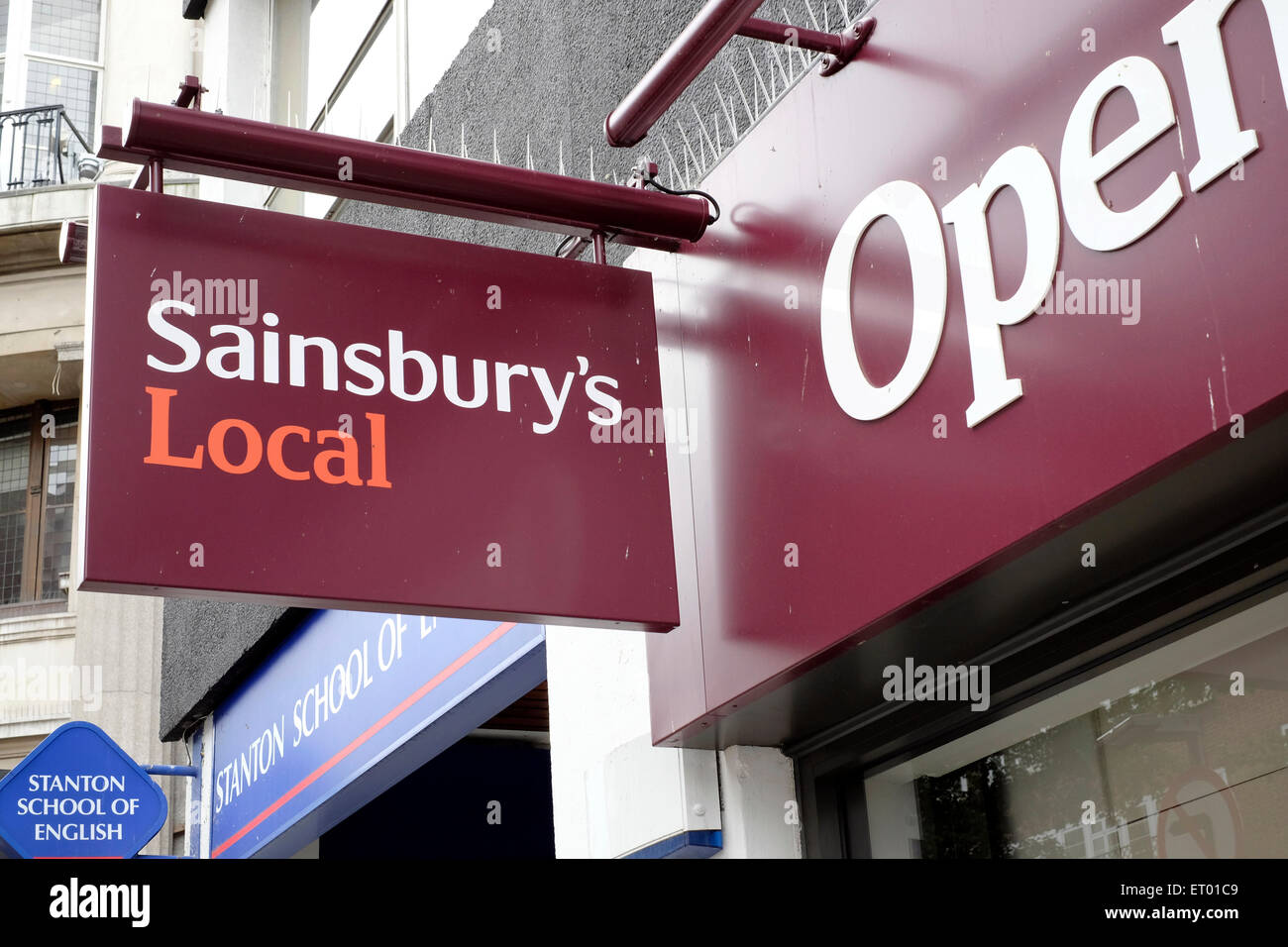 Sainsbury's signe local Banque D'Images