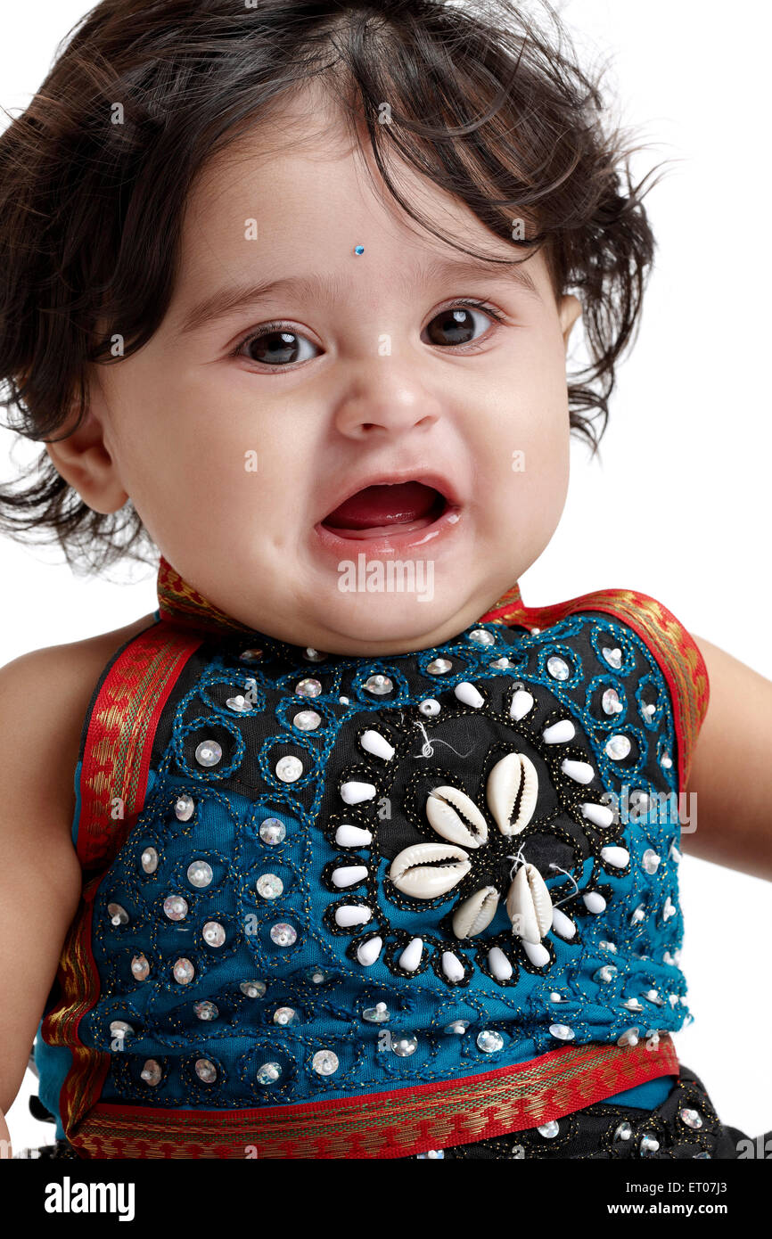 Petite fille joyeuse ; Inde M. n° 765 Banque D'Images