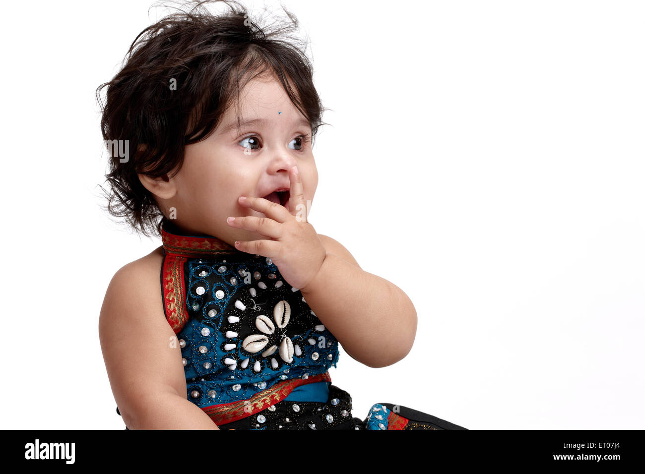 Bébé fille sur fond blanc , MR#765 Banque D'Images