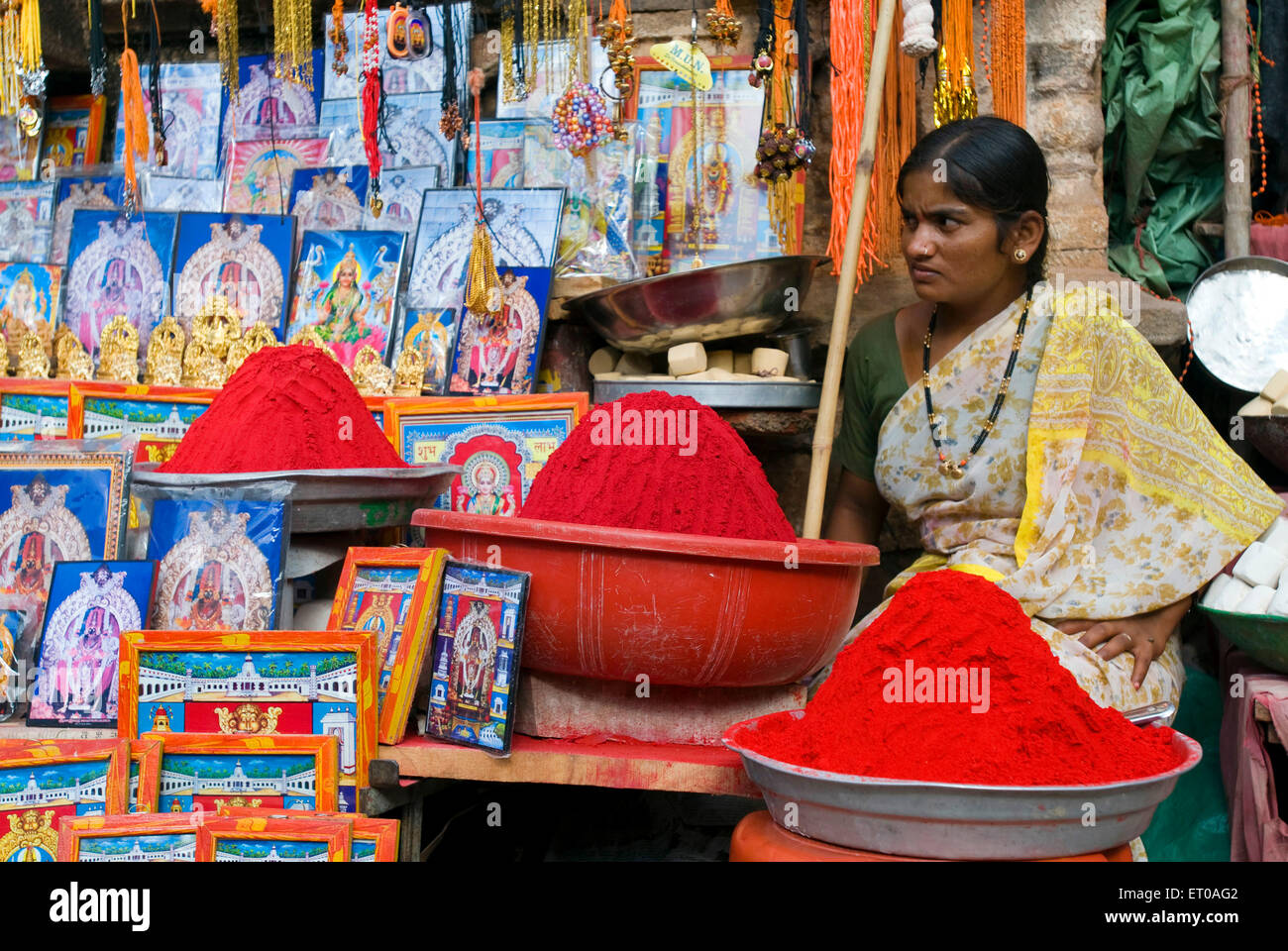 Shop à Banashankari Second Stage Hindu temple dédié à Shakambhari ou déesse Parvathi près de Badami ; Bijapur district ; Karnataka Banque D'Images