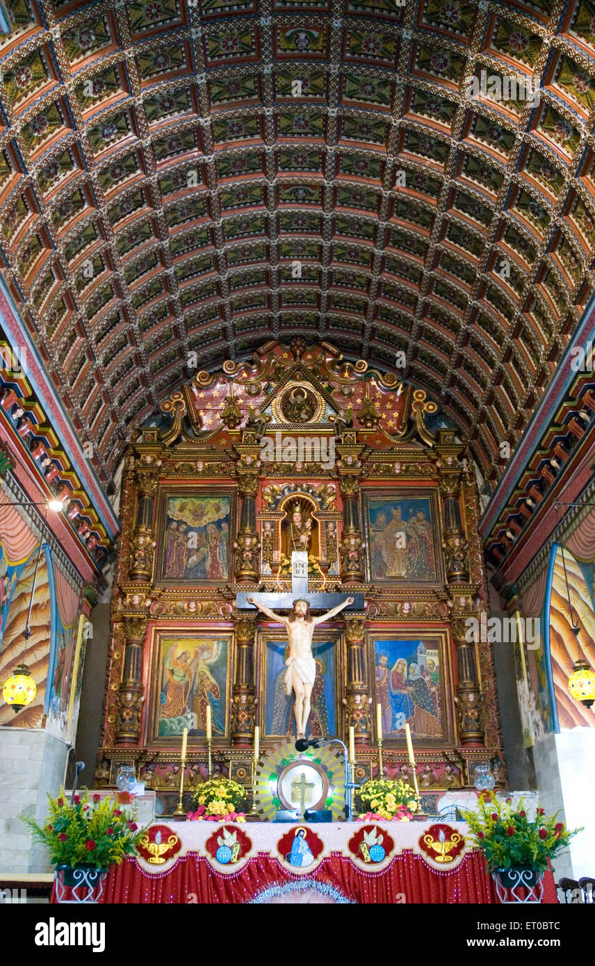 Murales exquis autour d'autel dans l'église Saint Mary forain à Kanjoor ; Inde ; Kerala Banque D'Images