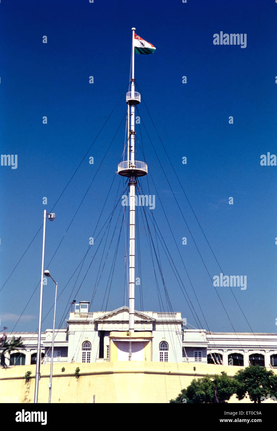 Drapeau historique pole soulevées à Fort Saint George ; Madras Chennai Tamil Nadu ; Inde ; Banque D'Images