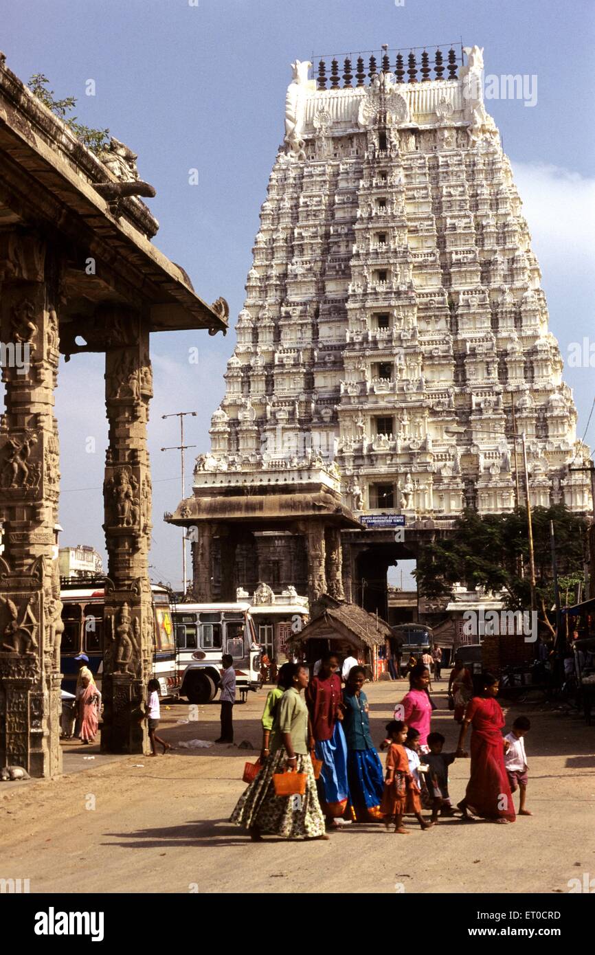 Temple ekambareswarar Rajagopuram ; Kanchipuram dans le Tamil Nadu en Inde ; Banque D'Images