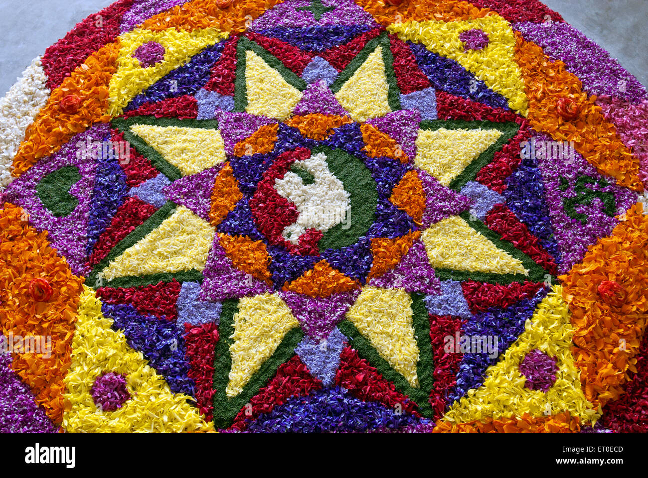 Décoration florale pour onam festival Kerala ; Inde ; Banque D'Images