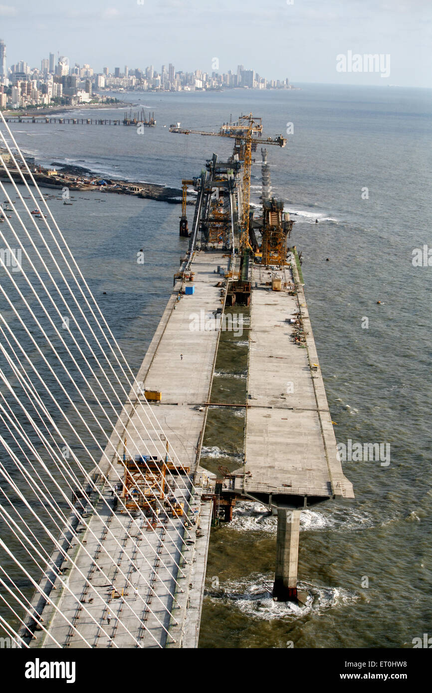 Voir en construction de Bandra et Worli lien est 8 lits jumeaux câble lane chaussée pont ; Bombay Mumbai Banque D'Images