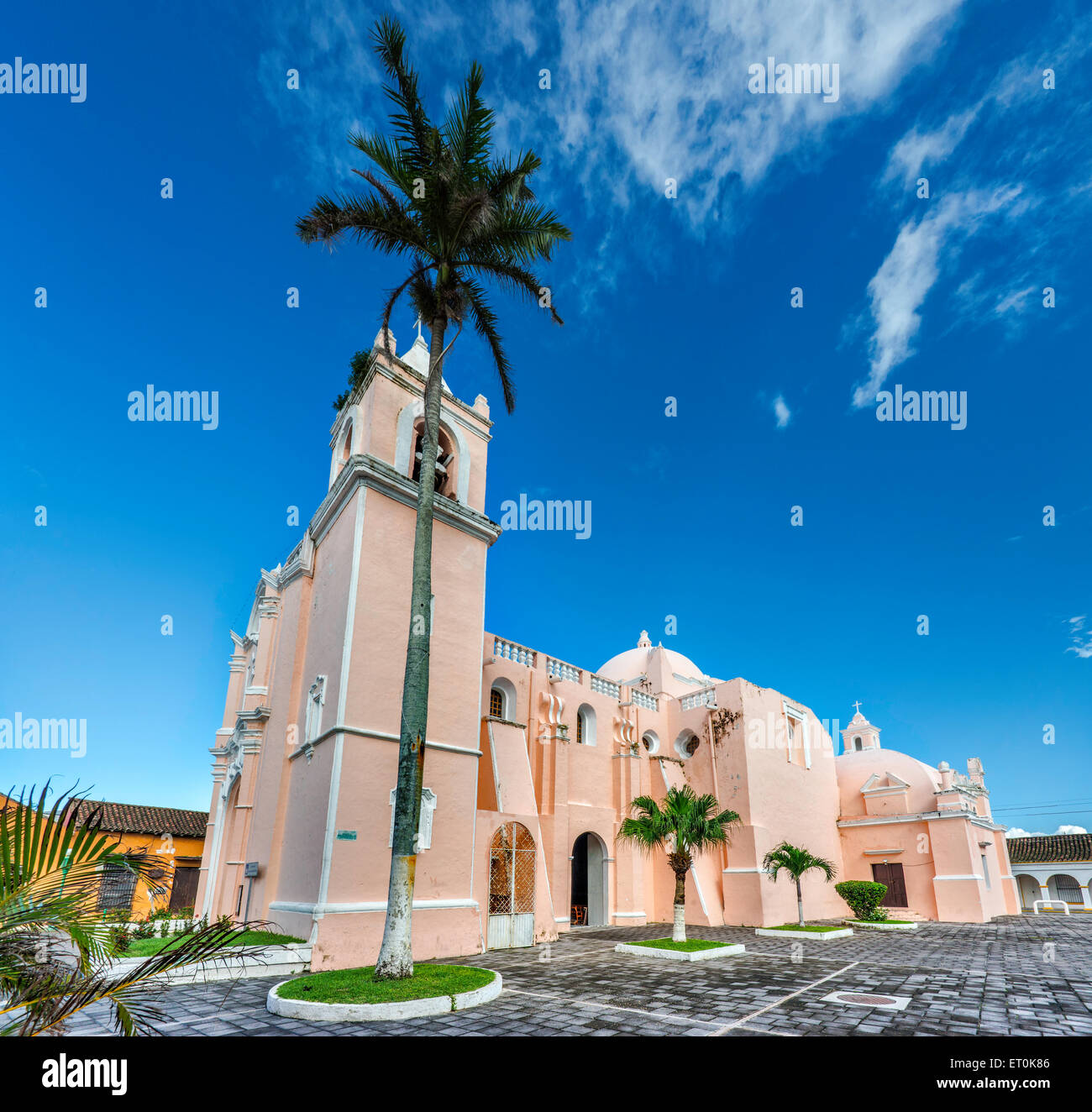 Iglesia de La Candelaria, la Plaza Hidalgo, à Tlacotalpan, Site du patrimoine mondial de l'UNESCO, l'Etat de Veracruz, Mexique Banque D'Images