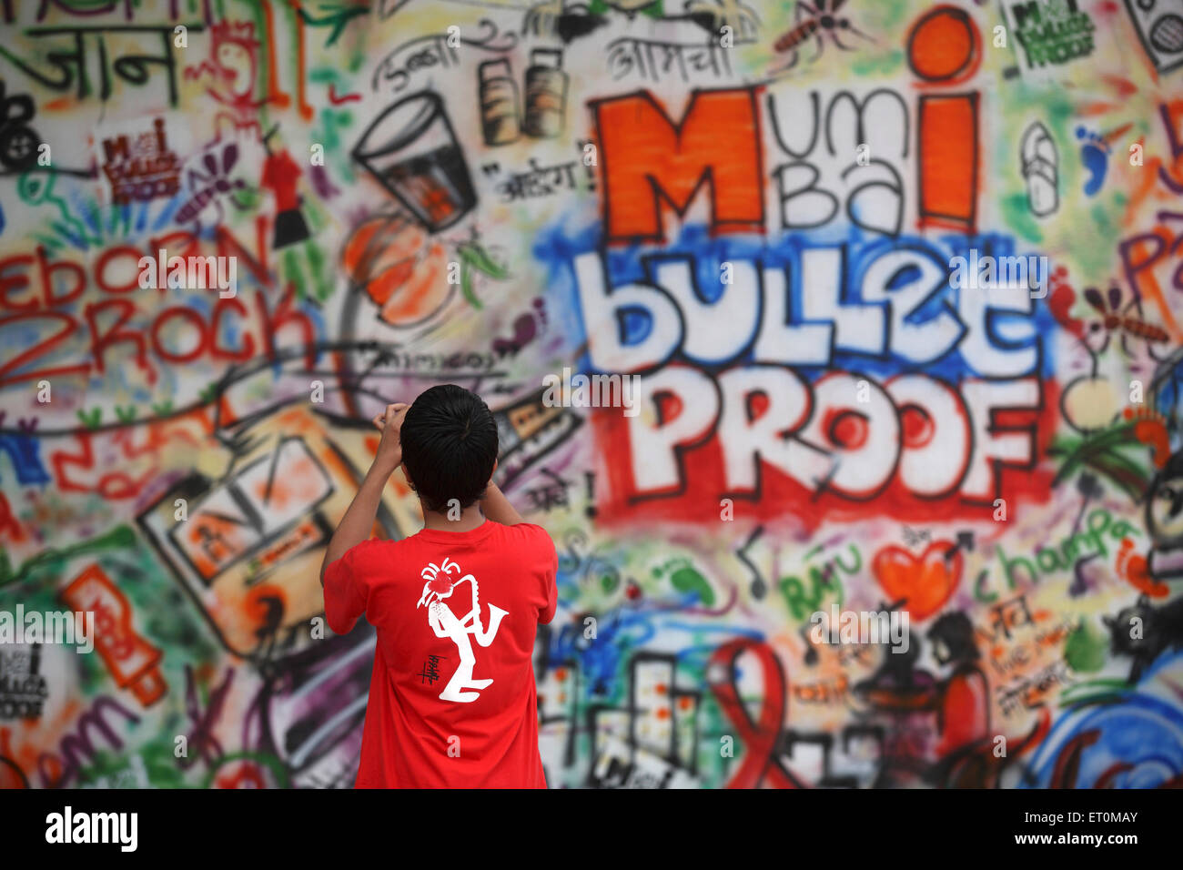 Graffiti Wall fait par divers élèves pour l'Institut indien de technologie de Bombay B ITI 2008 festival culturel ; Mumbai Banque D'Images