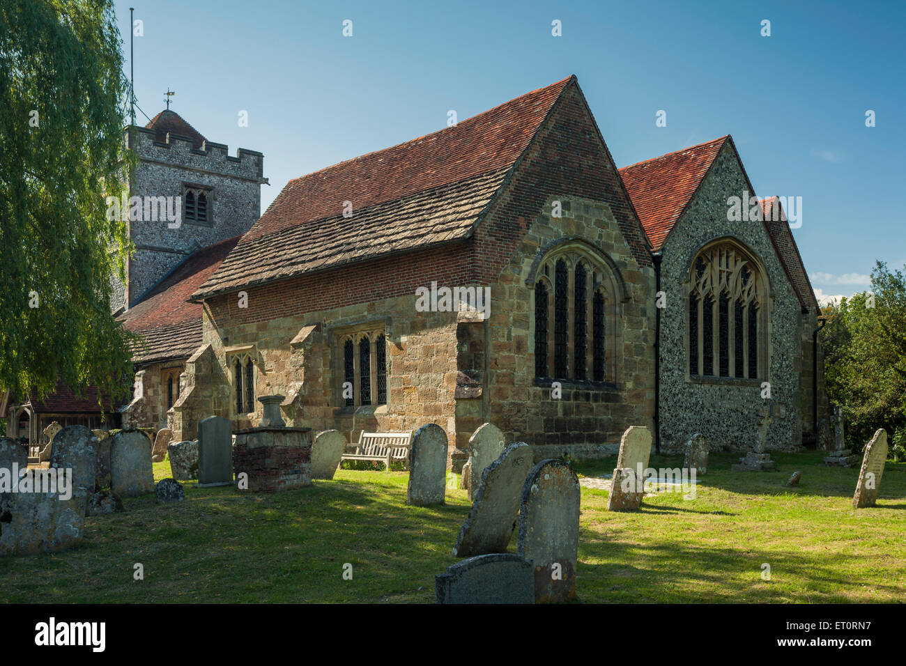 Après-midi de printemps à l'église St Mary dans In Ringmer, East Sussex, Angleterre. Banque D'Images