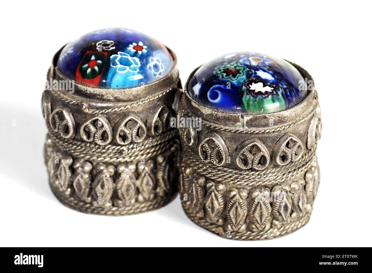 Boîte décorative, boîte à tabac, boîte à pilules, boîte à bijoux, Inde, Artisanat indien Banque D'Images