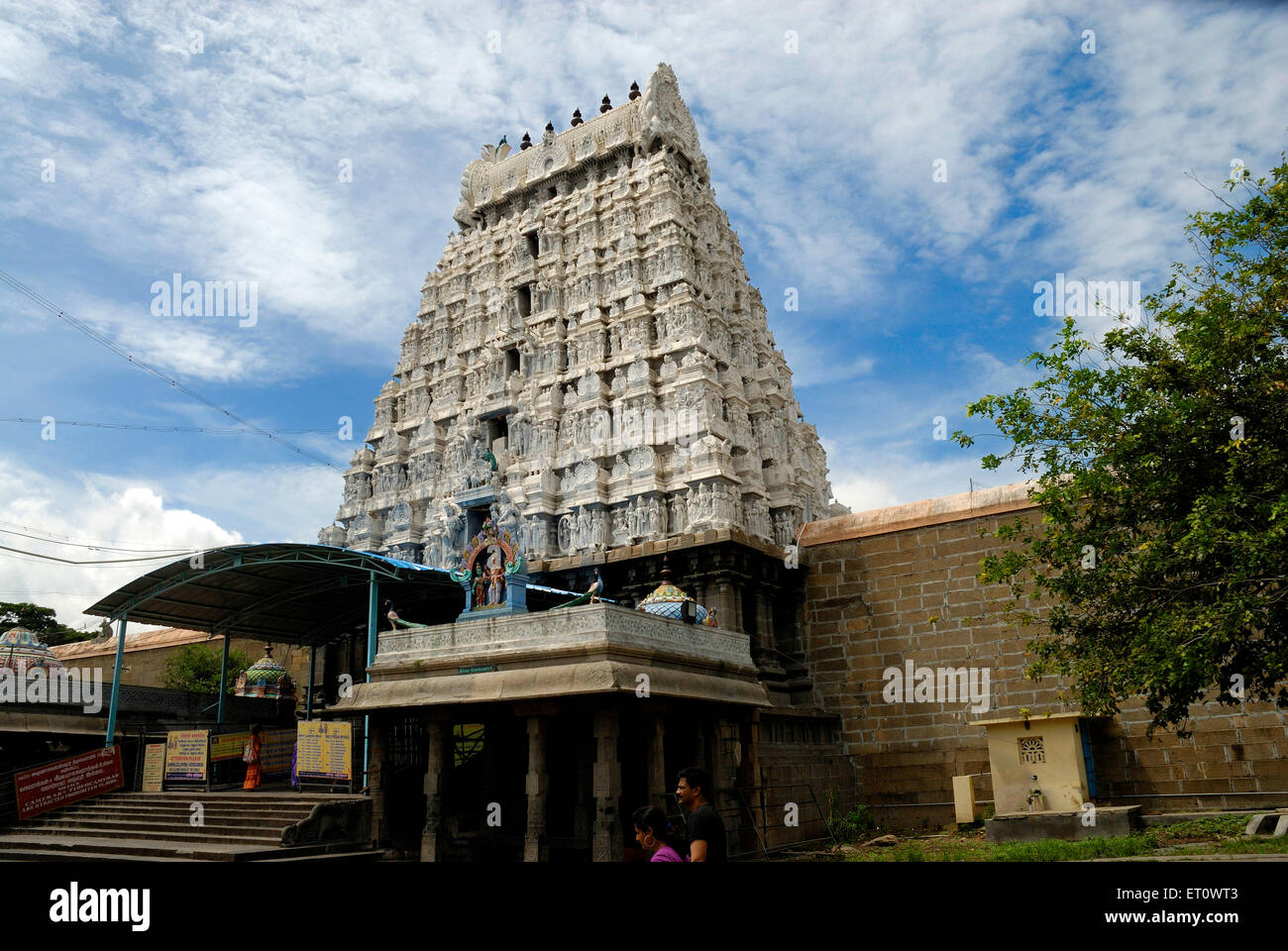 Temple dédié à Shiva Lingam Tejo ; Garba Griha saint des saints ; Arunachala ; temple Tiruvannamalai ; Tamil Nadu Inde ; Banque D'Images