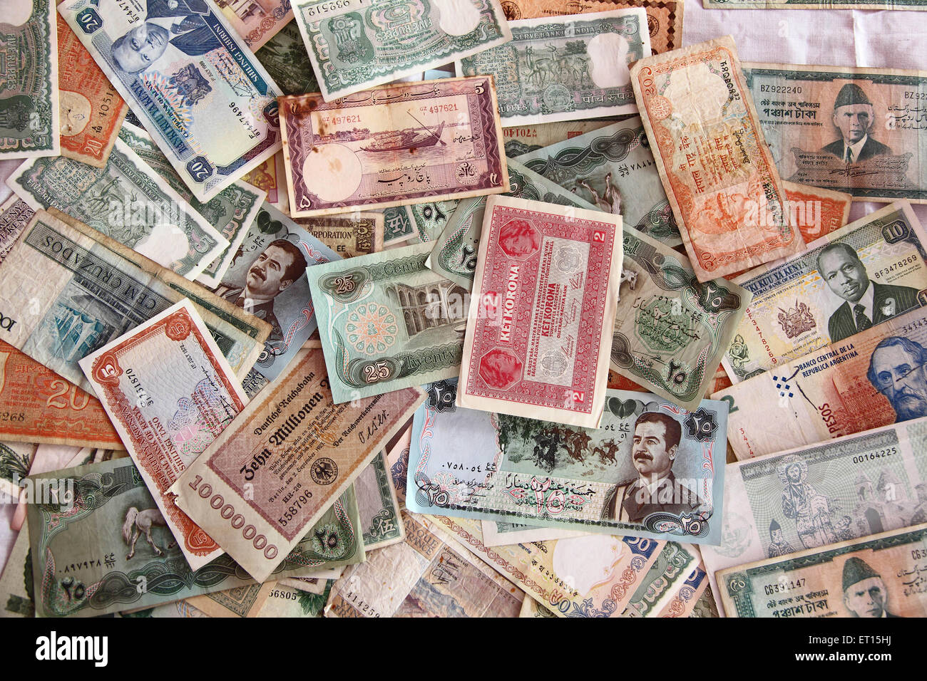 Assortiment de billets de monnaie antique Banque D'Images