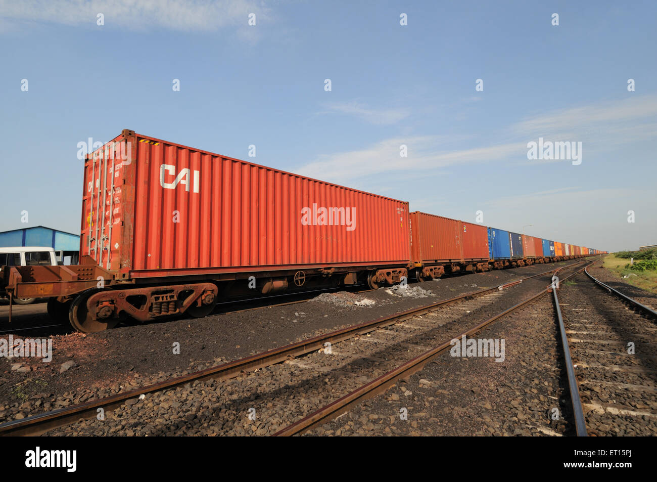 Train de marchandises de conteneurs, centrale électrique, Adani Power, Mundra, Kutch, Gujarat, Inde Banque D'Images