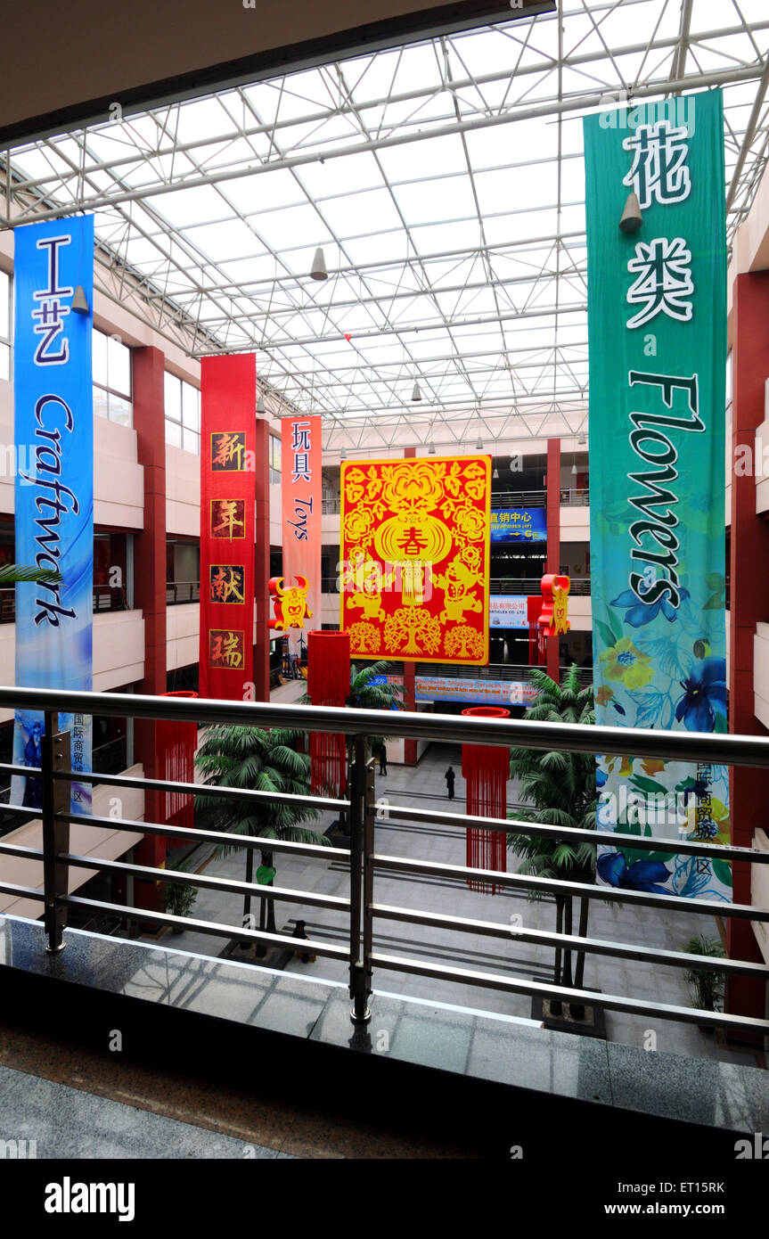 Centre commercial, Yiwu, Jinhua, Zhejiang, Chine, Chinois Banque D'Images