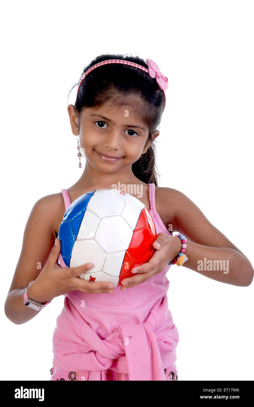 Girl Playing with ball ; Bombay maintenant Mumbai Maharashtra ; Inde ; M.# 736 M Banque D'Images