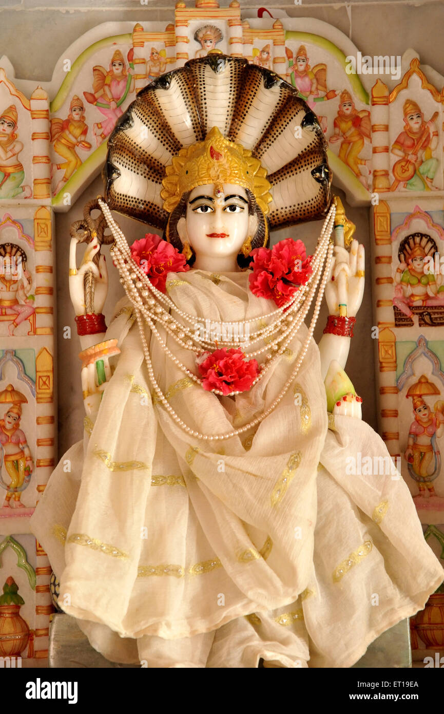 Statue en marbre de déesse Padmavati Inde Banque D'Images