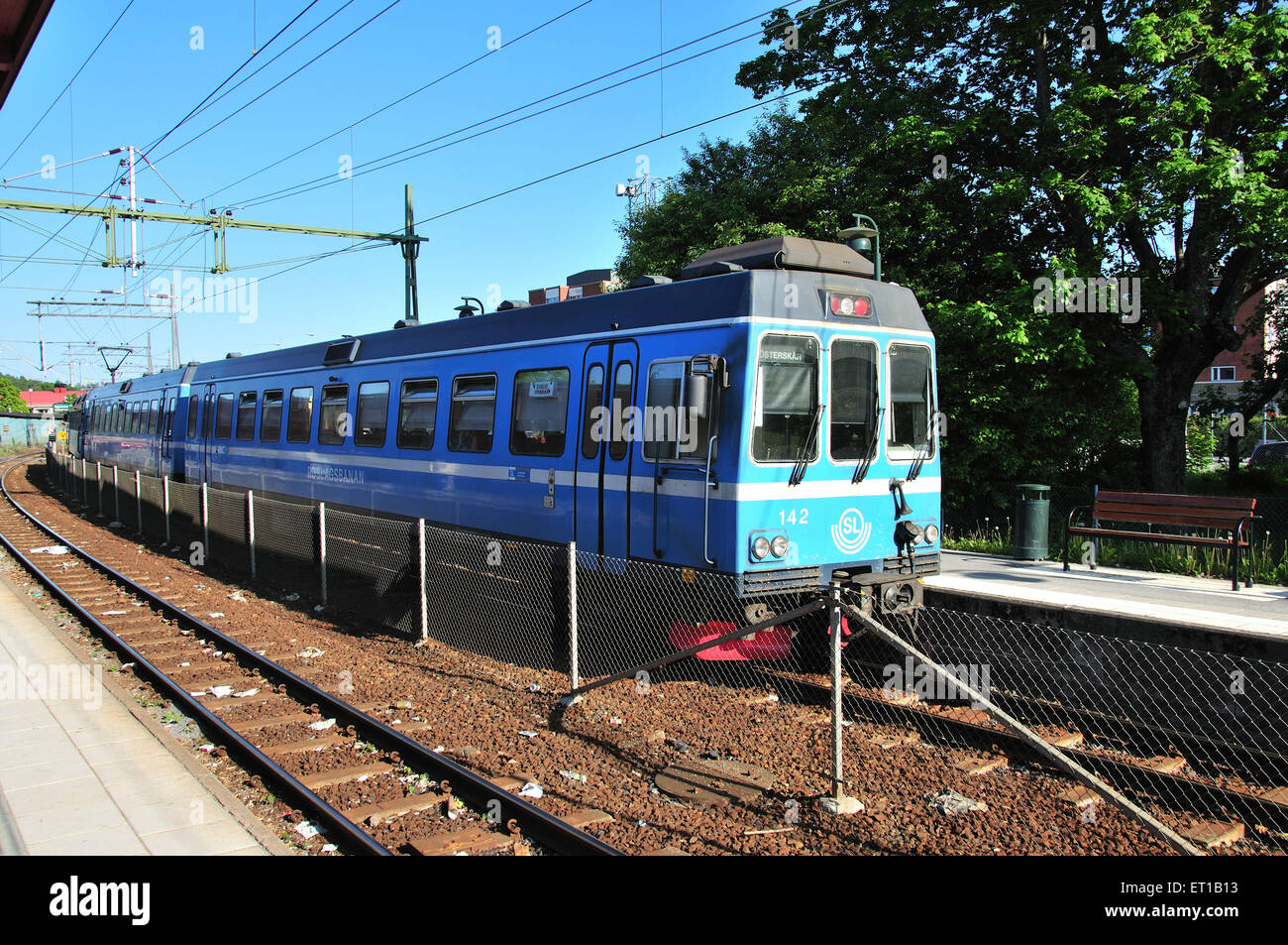 SL Suburban train à voie métrique Stockholm Suède Banque D'Images