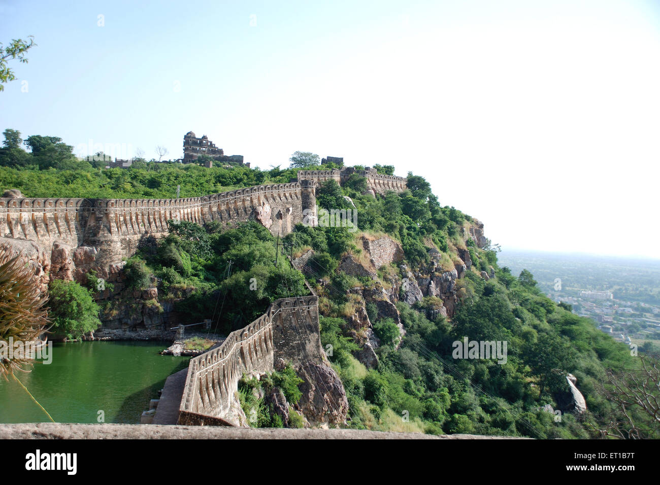 Réservoir de Gau mukh ; Gaumukh Kund ; fort de Chittorgarh ; Chittorgarh ; Rajasthan ;Inde Banque D'Images