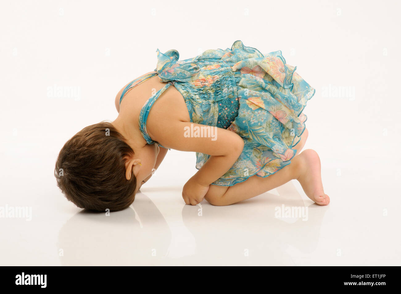 Bébé fille se fauchante MR#686N Banque D'Images