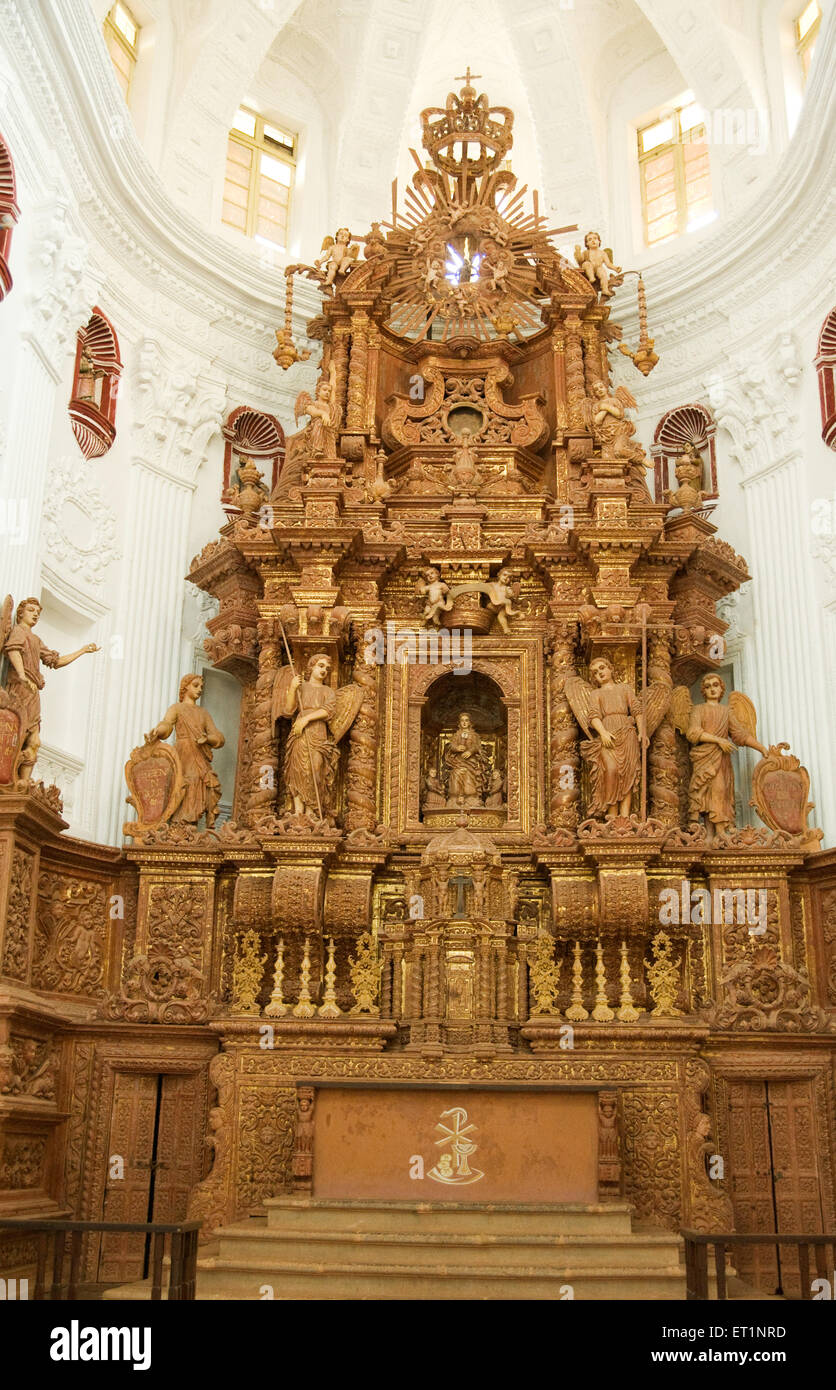 Autel dans l'église de saint Gaetano Old Goa ; Inde ; Banque D'Images