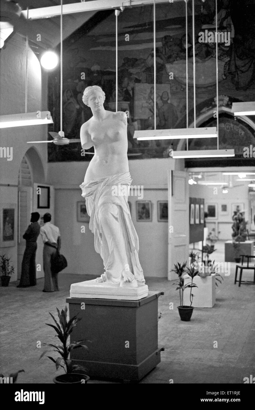 Statue grecque en plâtre de Paris ; l'Inde Banque D'Images