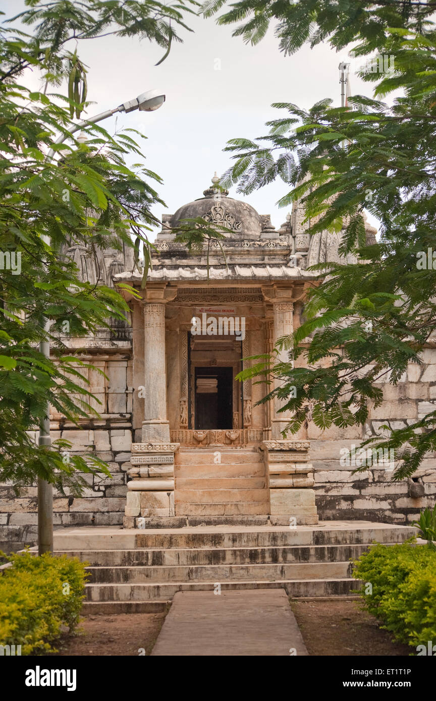 Temple de Shantinath, Kumbhariya Jain Mandir, Palanpur, Banaskantha, Gujarat,Inde, Asie, Asie, Indien Banque D'Images