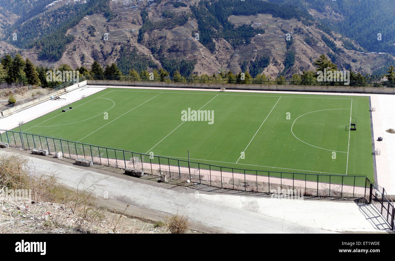 Haute Altitude Rajiv Gandhi Hockey artificiel la masse à l'Himachal Pradesh Inde Asie Banque D'Images Haute Altitude Rajiv Gandhi Hockey artificiel la masse à l'Himachal Pradesh Inde Asie Banque D'Images