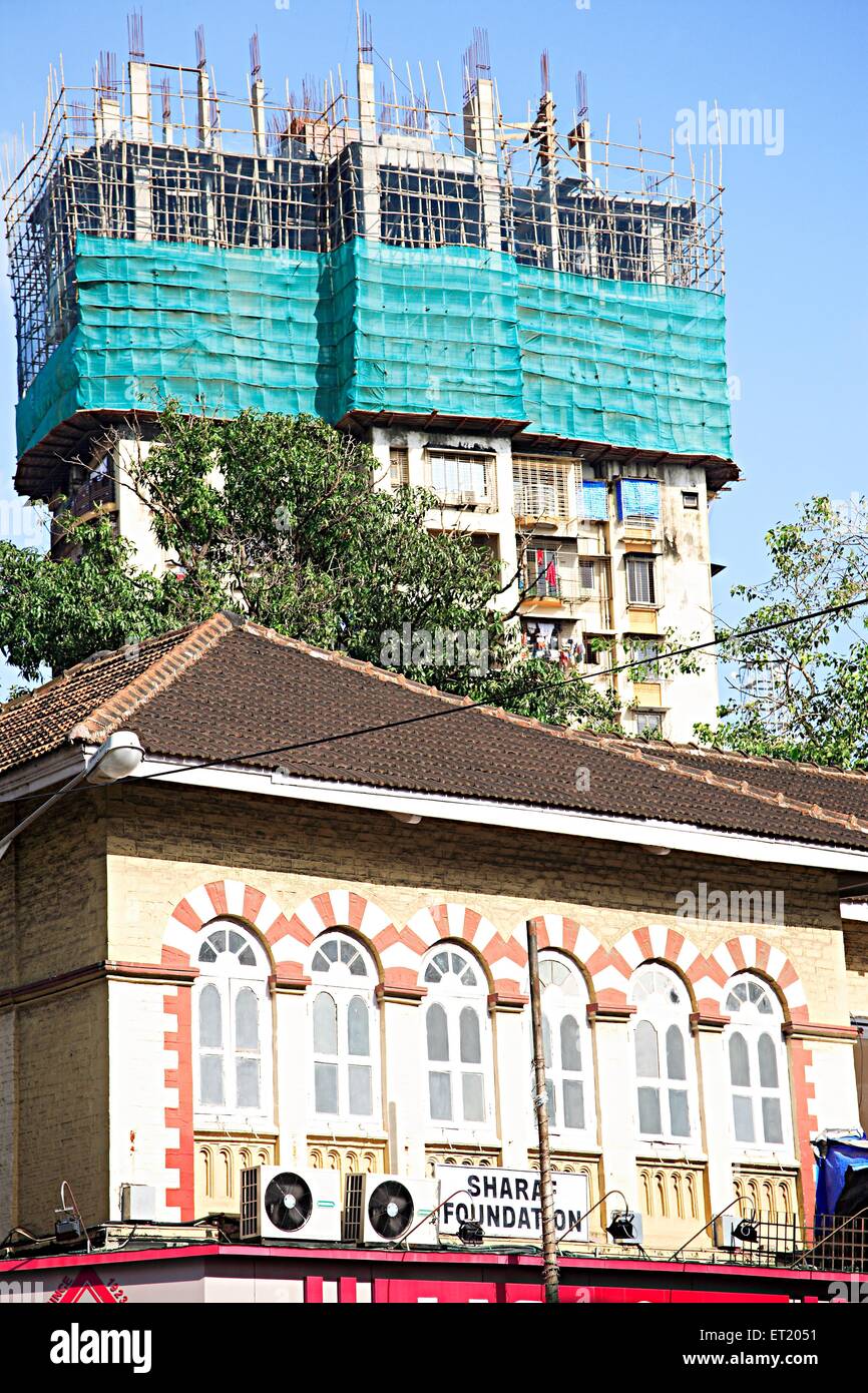 Vieux bâtiment Sharaf Fondation et construction ; Charni road ; Bombay Mumbai Maharashtra ; Inde ; Banque D'Images