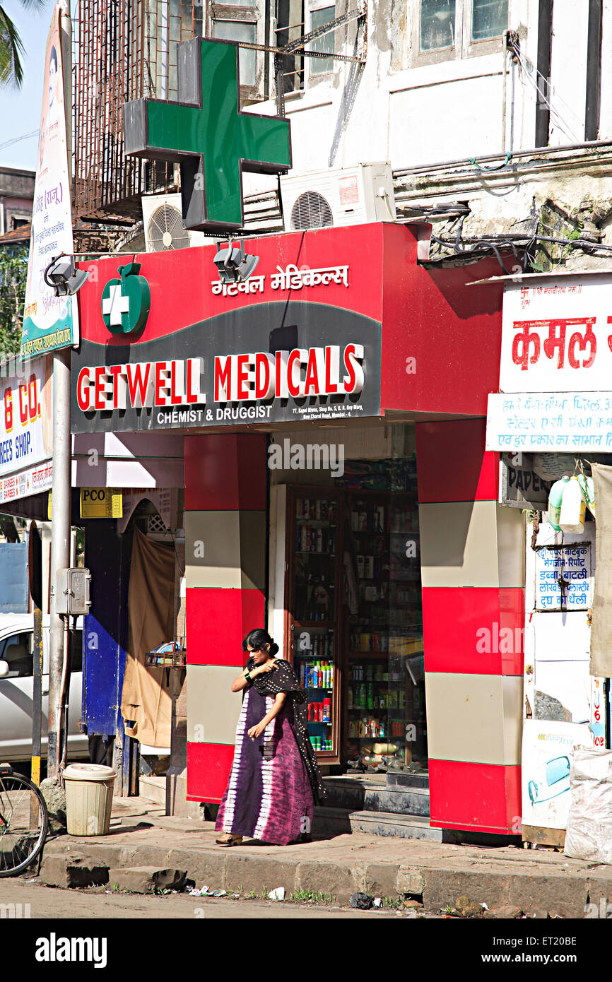 Boutique médicale ; Getwell Medicals ; Raja Rammohan Roy Road ; Girgaon ; Charni Road ; Bombay ; Mumbai ; Maharashtra ; Inde ; Asie ; Asie ; Indien Banque D'Images