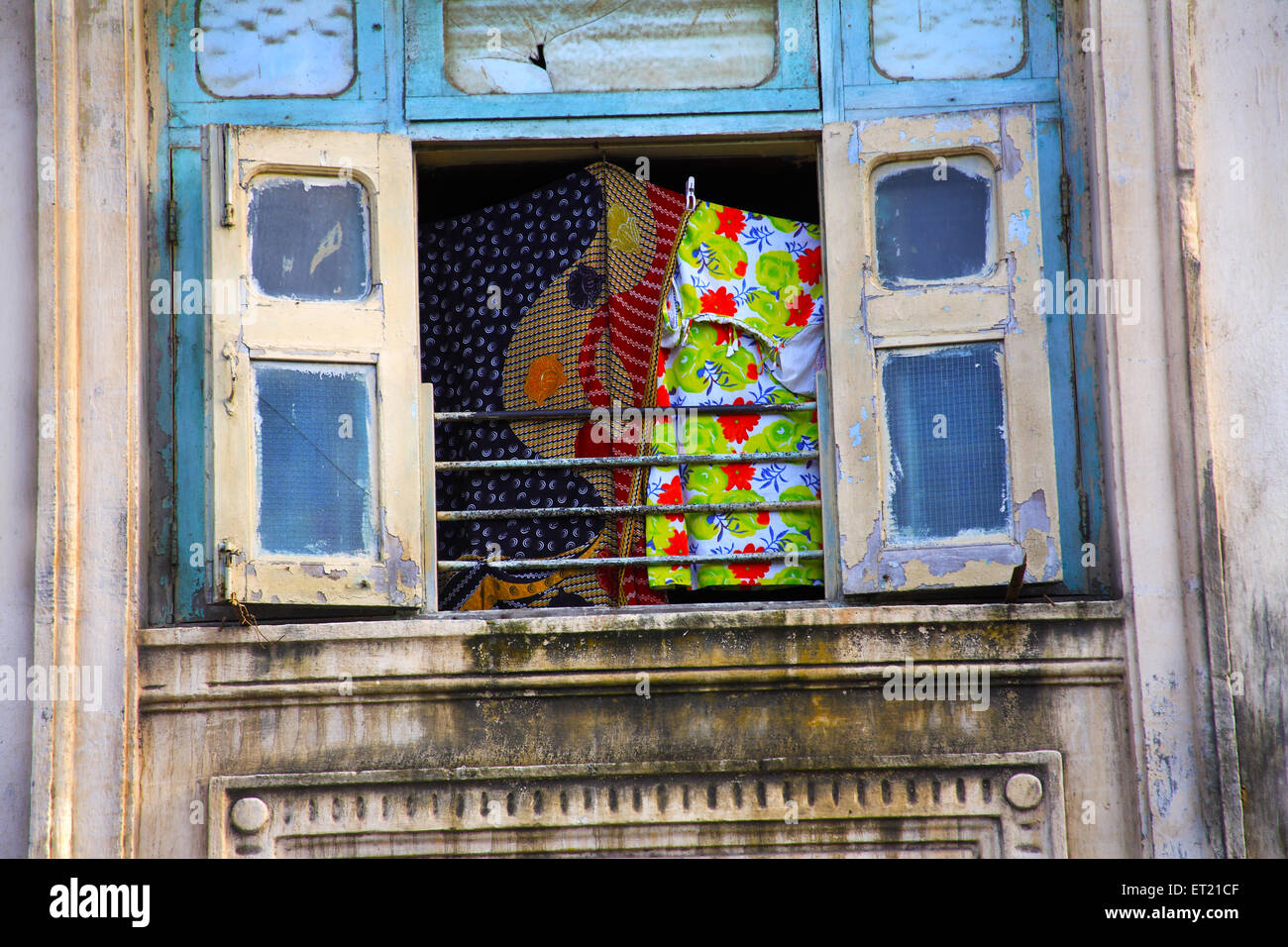 Fenêtre et en tissu chawl ; Lower Parel ; Bombay Mumbai Maharashtra ; Inde ; 26 août 2009 Banque D'Images
