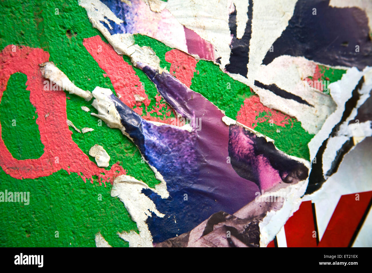 peinture séchée sur les murs, gouttes de peinture séchée sur les murs, peinture sèche, peinture séchée, art urbain, art mural, abstrait urbain, peinture sur mur Banque D'Images