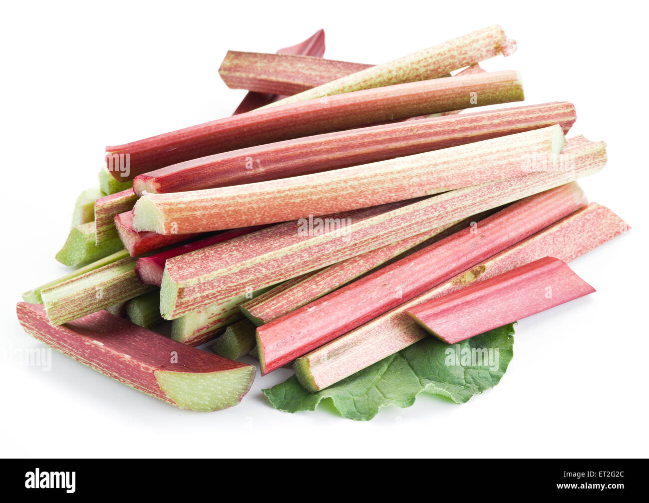 Les tiges de rhubarbe sur le fond blanc. Banque D'Images