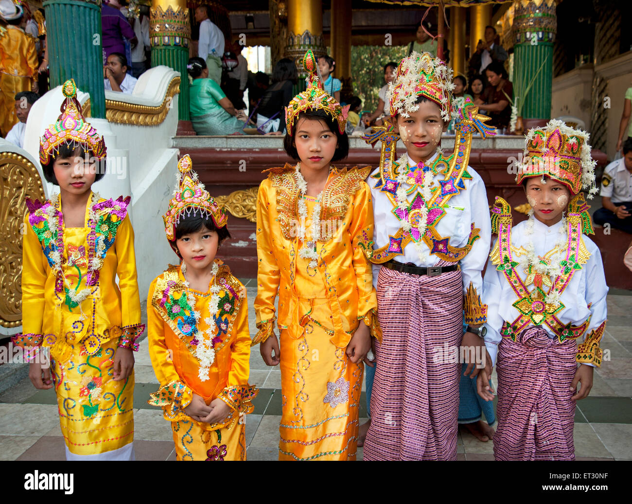 Costume birman Banque de photographies et d images haute