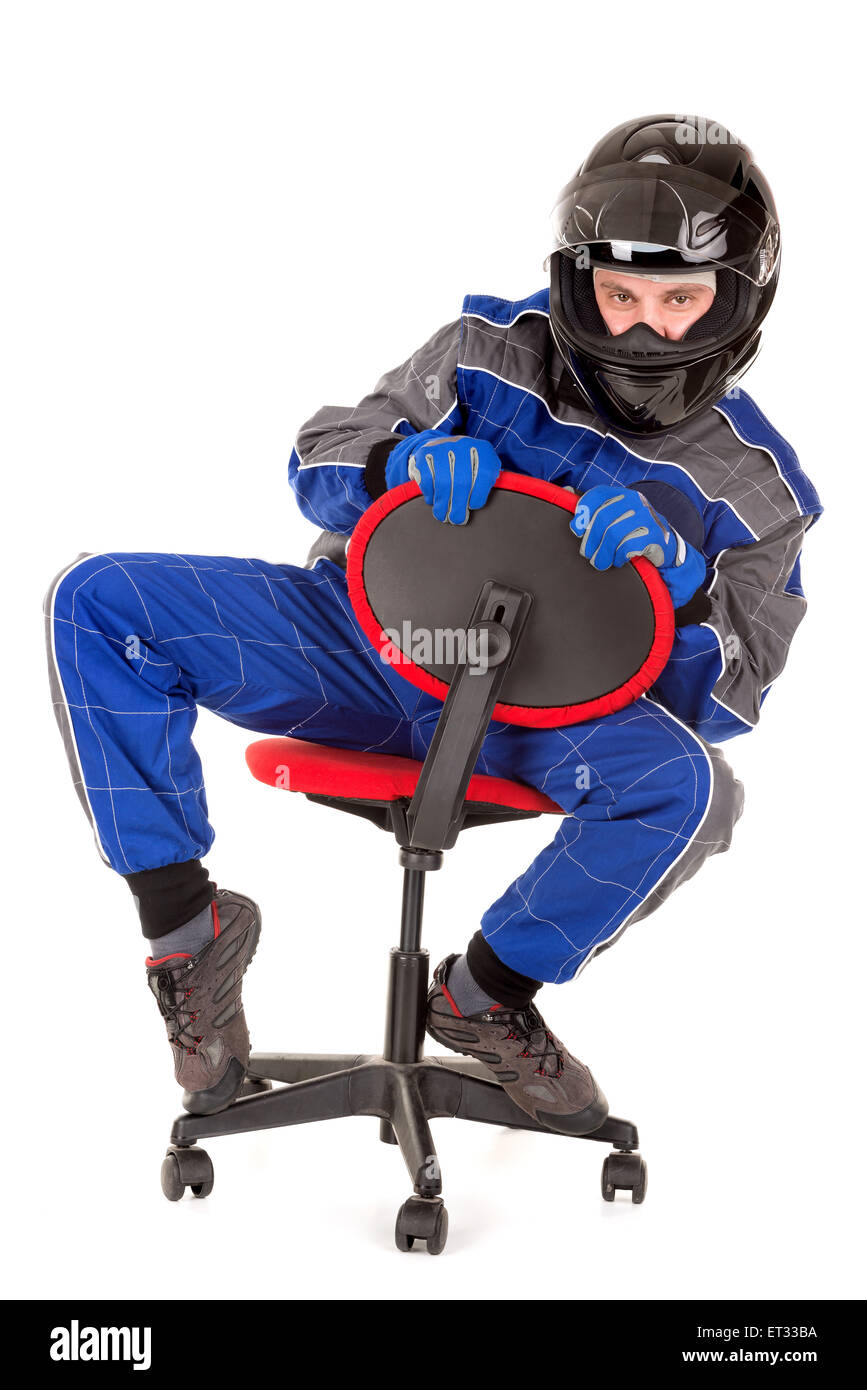 Pilote de course racing dans une chaise avec casque isolé dans White Banque D'Images