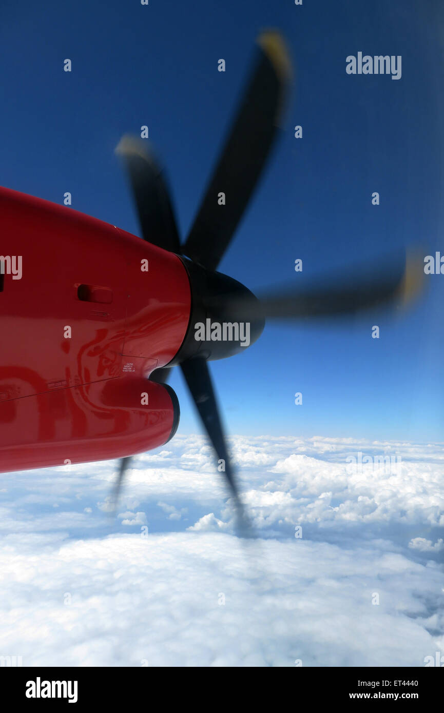 Berlin, Allemagne, en vue d'un avion survolant les nuages Banque D'Images