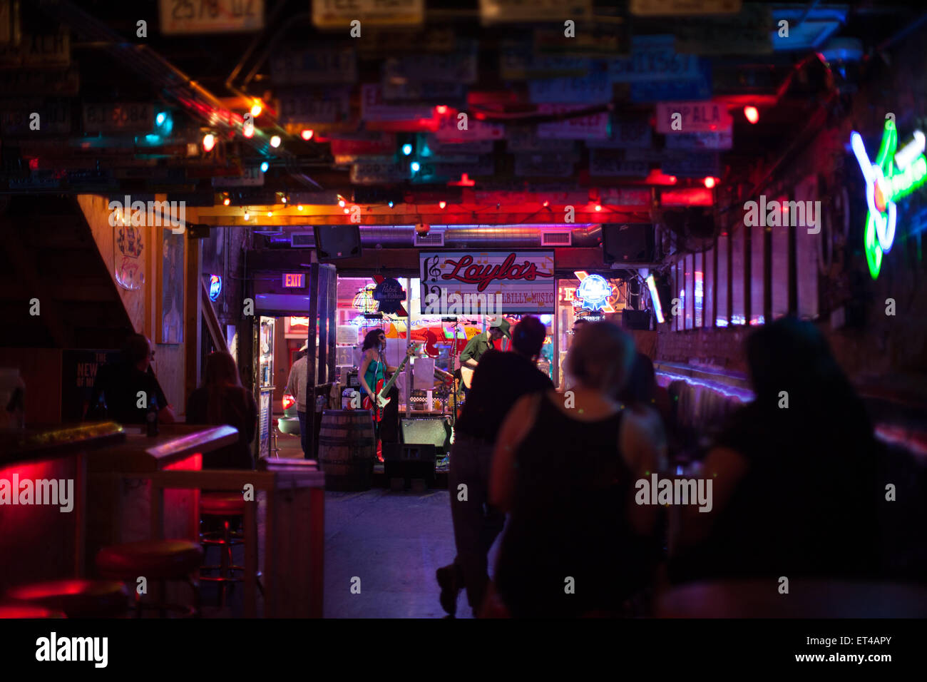 L'honky tonk bar à Nashville, bandes et amusant Photo Stock - Alamy