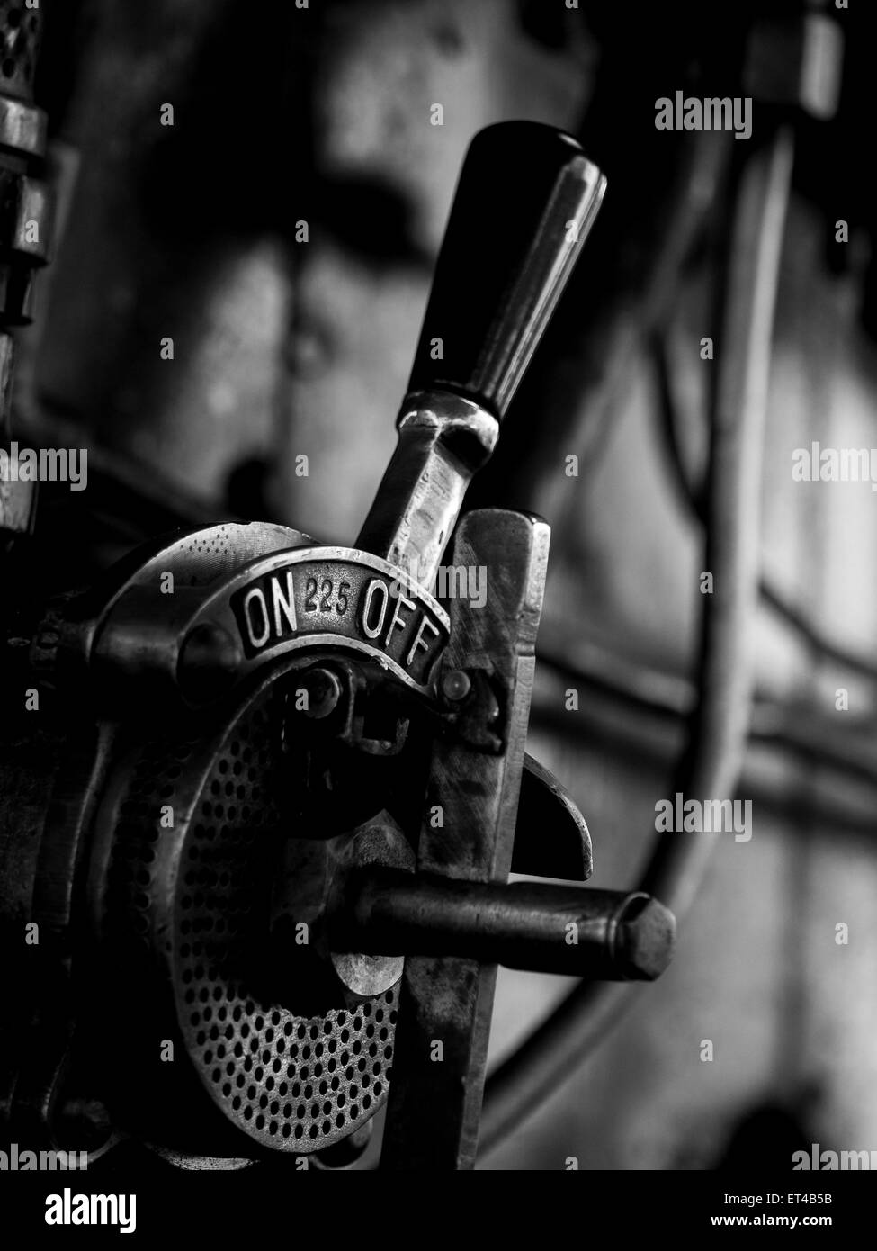 Commandes d'un vintage locomotive à vapeur à la gare de Loughborough, sur la Great Central Railway dans le Leicestershire, UK Banque D'Images