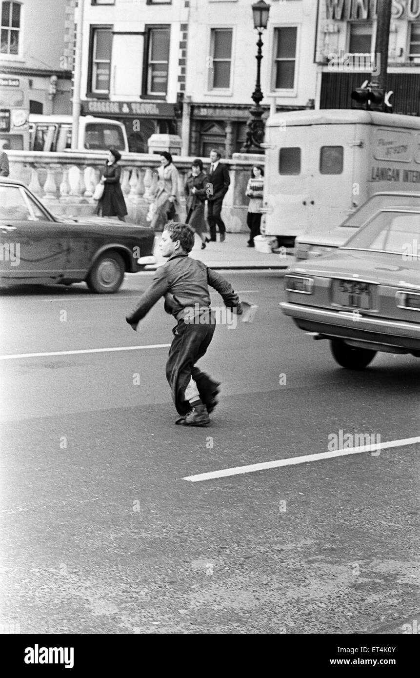 La pauvreté des enfants, Dublin, République d'Irlande, 8 avril 1978. Banque D'Images