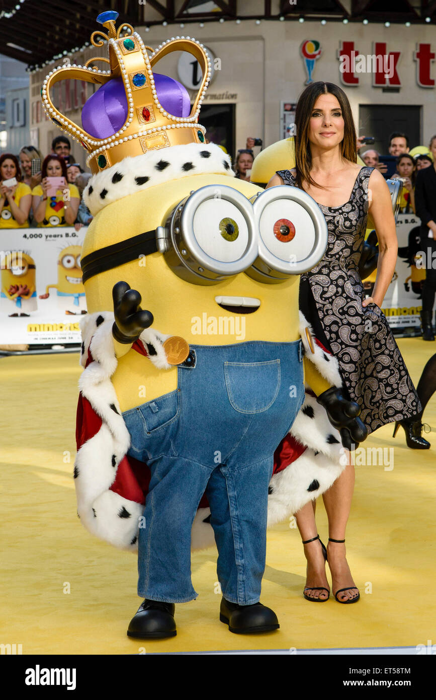 Sandra Bullock arrive sur le tapis jaune pour la première mondiale de la 'Minions' le 11/06/2015 à l'odeon Leicester Square, Londres. Photo par Julie Edwards Banque D'Images