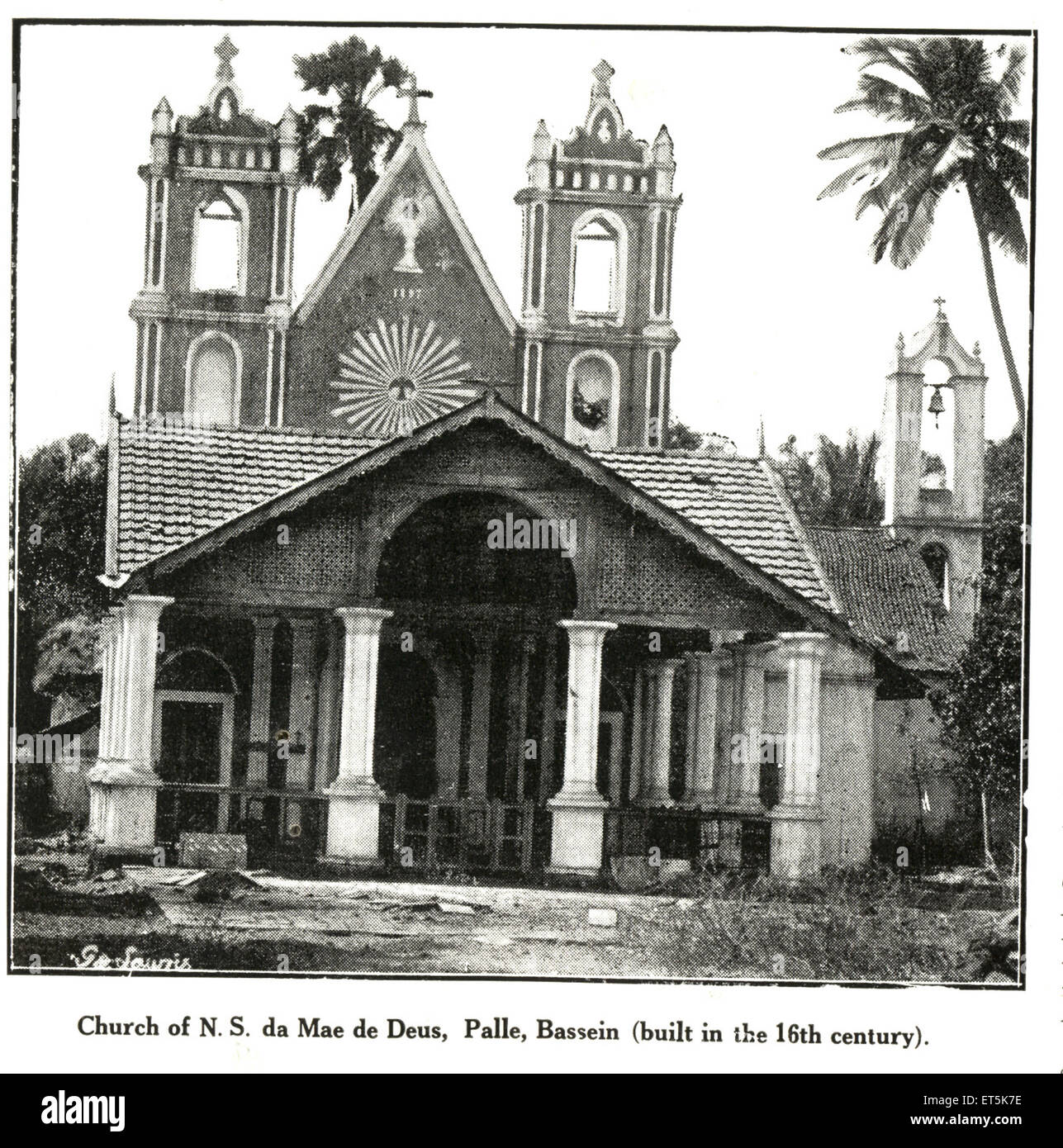 Communauté catholique Église de N. S. da Mae de Deus construit au 16ème siècle ; Palle Bassein ; ; ; ; Inde Maharashtra Vasai Banque D'Images