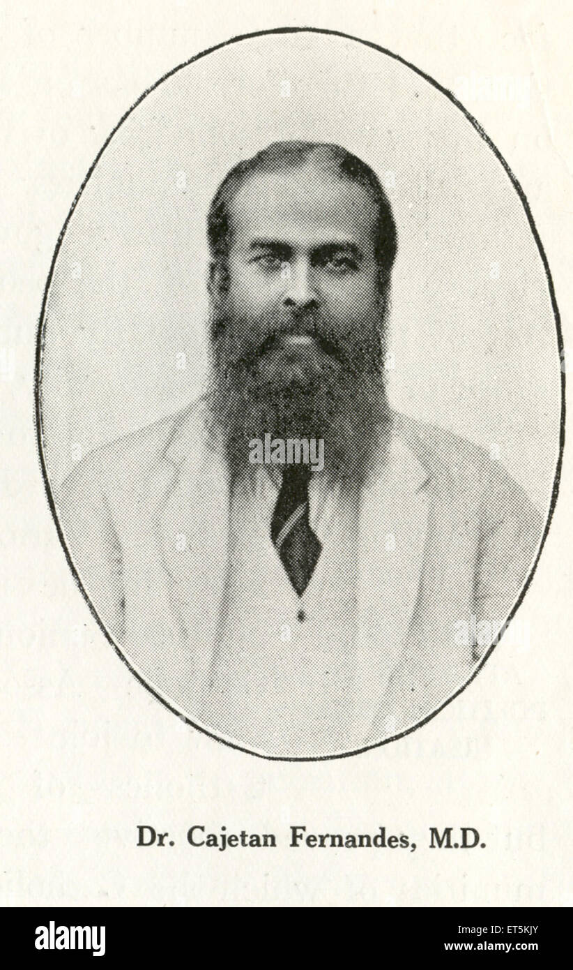 Communauté catholique ; Dr. Cajetan Fernandes ; MD ; Bombay ; Mumbai ; Maharashtra ; Inde ; Asie ; asiatique ; Indien ; ancienne image du millésime 1900 Banque D'Images