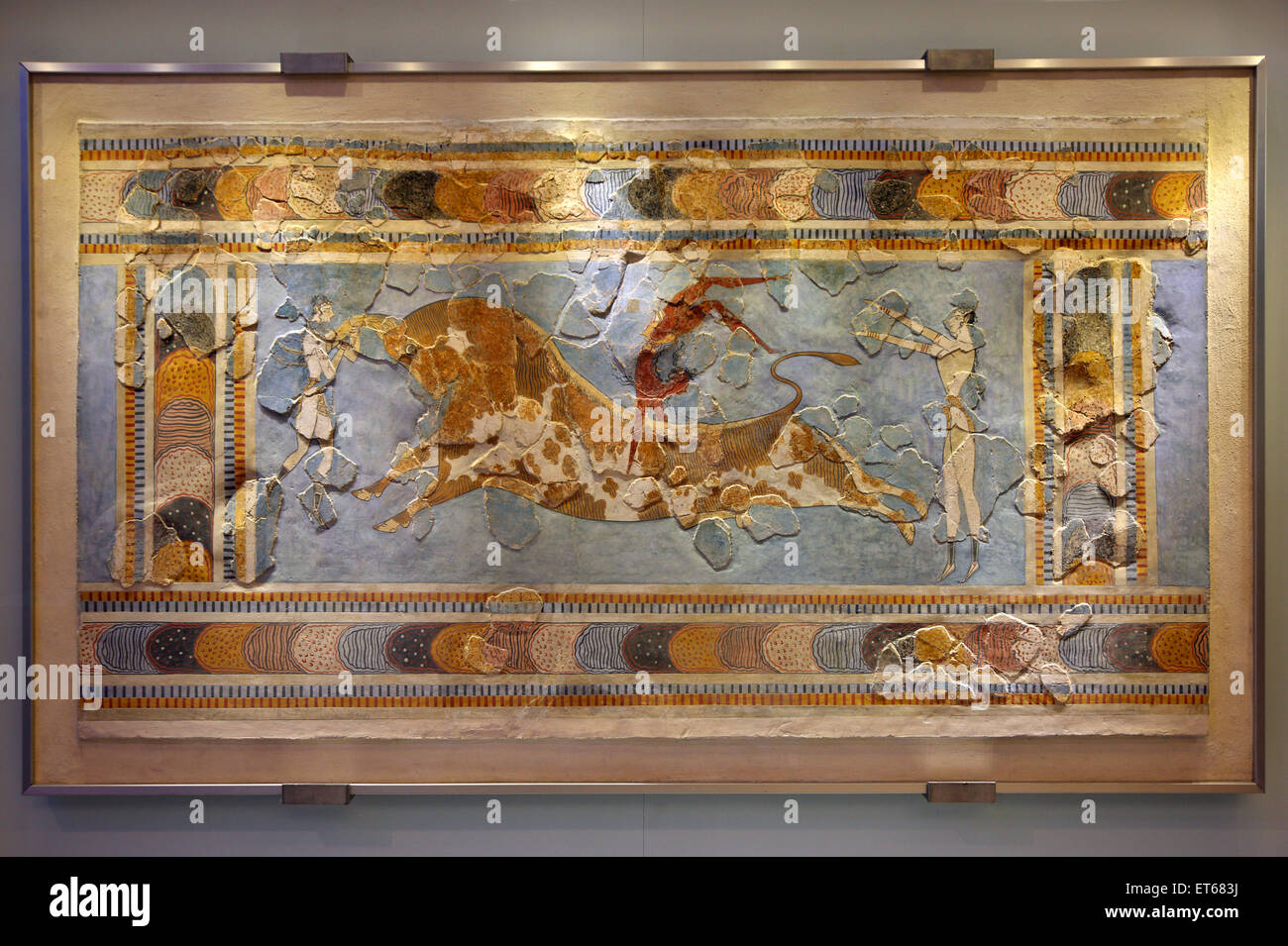 Le Taureau-leaping fresco du Palais Minoen de Knossos, dans le musée archéologique d'Héraklion, Crète, Grèce Banque D'Images