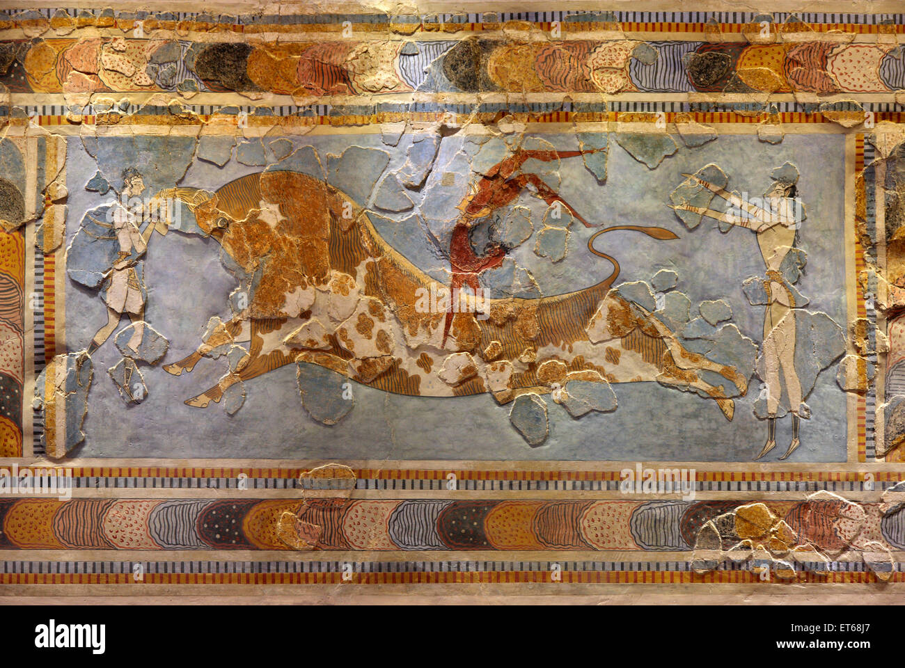 Le Taureau-leaping fresco du Palais Minoen de Knossos, dans le musée archéologique d'Héraklion, Crète, Grèce Banque D'Images