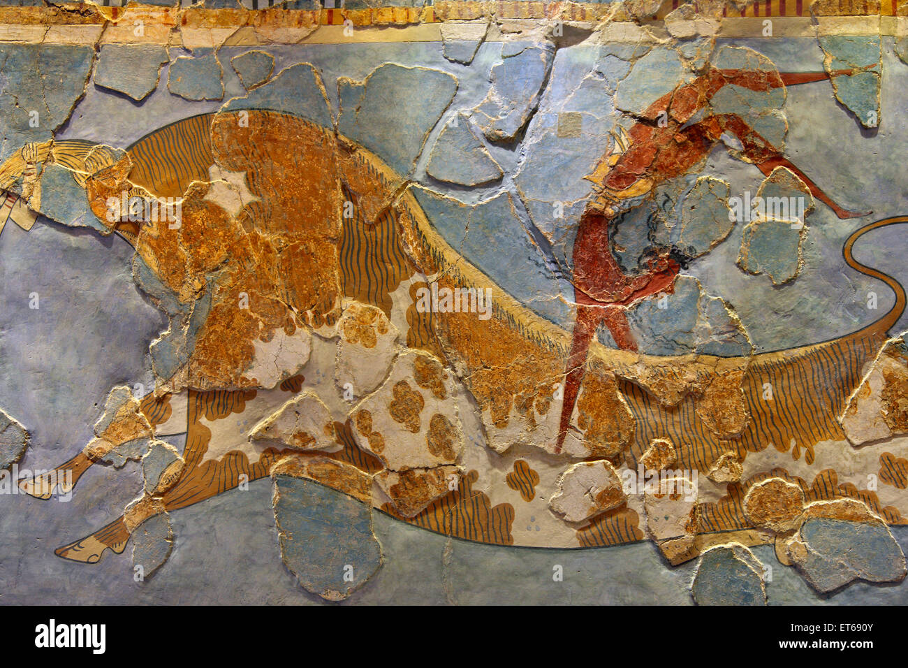 Le Taureau bondissant à fresque (détail) de le Palais Minoen de Knossos, dans le musée archéologique d'Héraklion, Crète, Grèce Banque D'Images