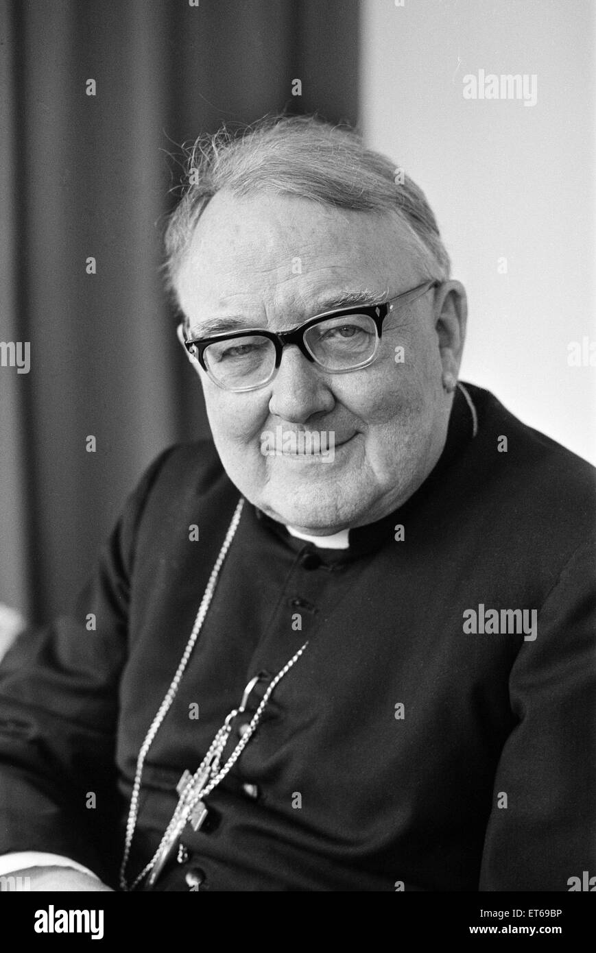Le docteur Patrick Dwyer, l'Église catholique romaine, archevêque de Birmingham, illustré, 22 décembre 1975. Le docteur Patrick Dwyer alias G P Dwyer, George Patrick Dwyer. Banque D'Images