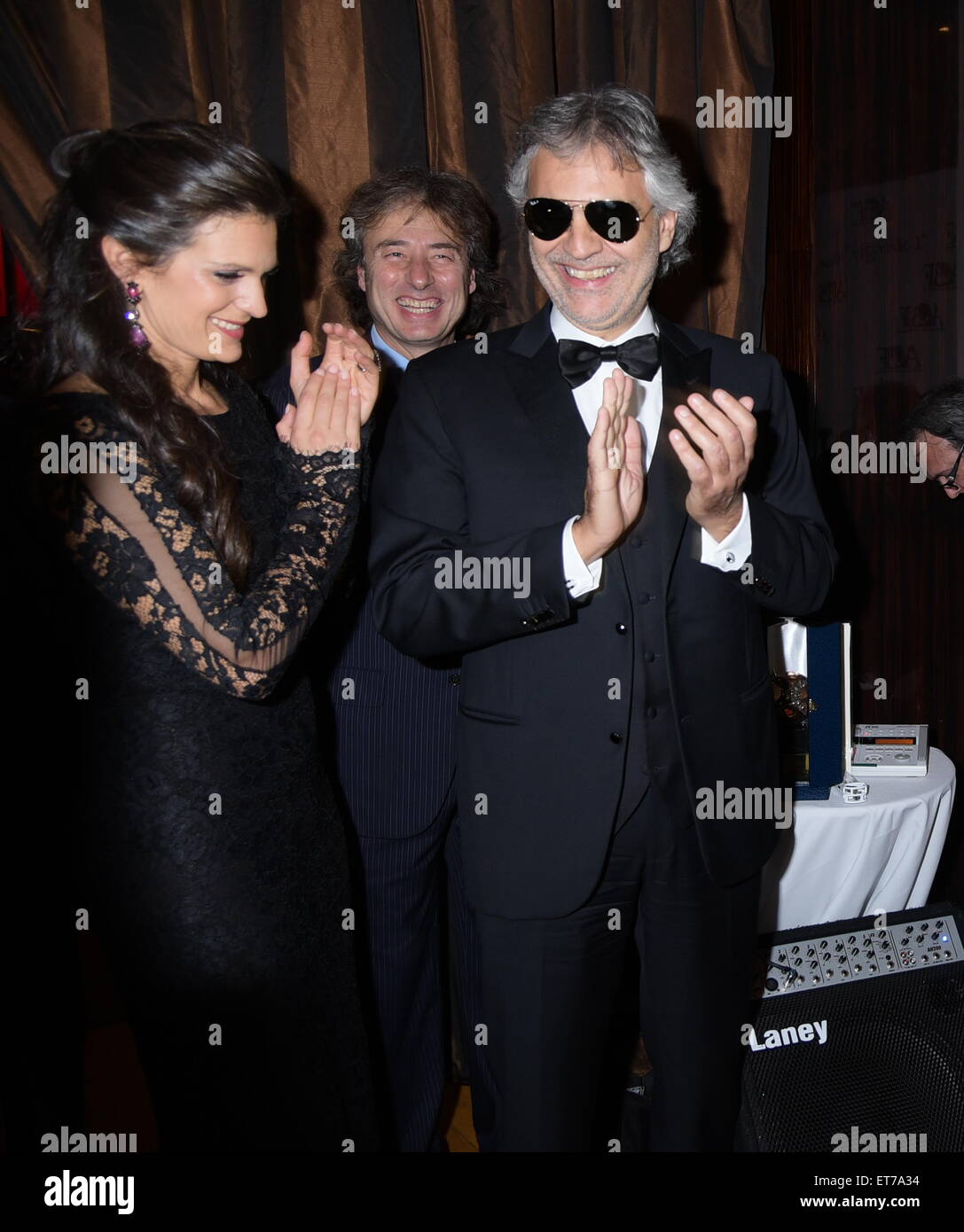 Andrea Bocelli et Veronica épouse Le Cirque en fête son 40ème anniversaire lors d'un gala au profit de la fondation Andrea Bocelli Andrea Bocelli, avec : Veronica Berti Où : New York City, New York, United States Quand : 16 Déc 2014 Crédit : Rob riche/WENN.com Banque D'Images