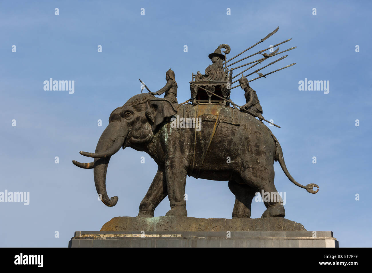 Le Roi Rama I Monument, éléphant, Buri Ram, Buriram Province, Isan, l'Isaan, Thaïlande Banque D'Images