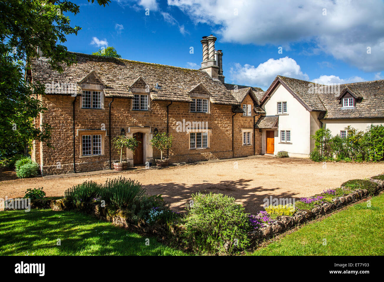 Addams family, the Georgian Lodge, l'ensemble sur le terrain de l'Bowood Estate dans le Wiltshire. Banque D'Images