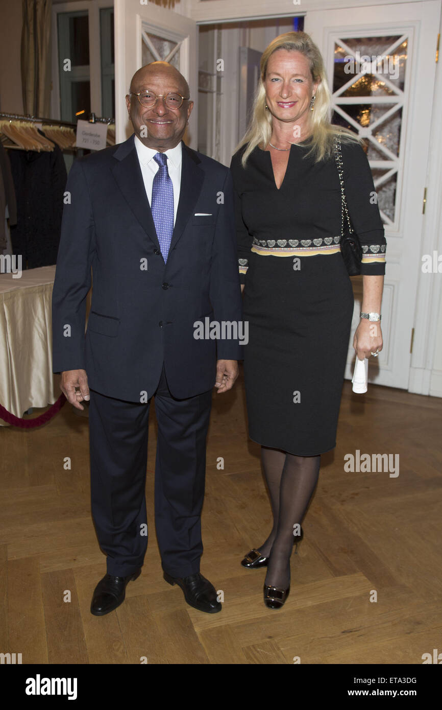 20. Blankeneser Réception de Nouvel An à l'hôtel Louis C. Jacob comprend : Ian Karan, Barbara Karan Où : Hambourg, Allemagne Quand : 08 Jan 2015/WENN.com Schultz-Coulon Crédit : Banque D'Images