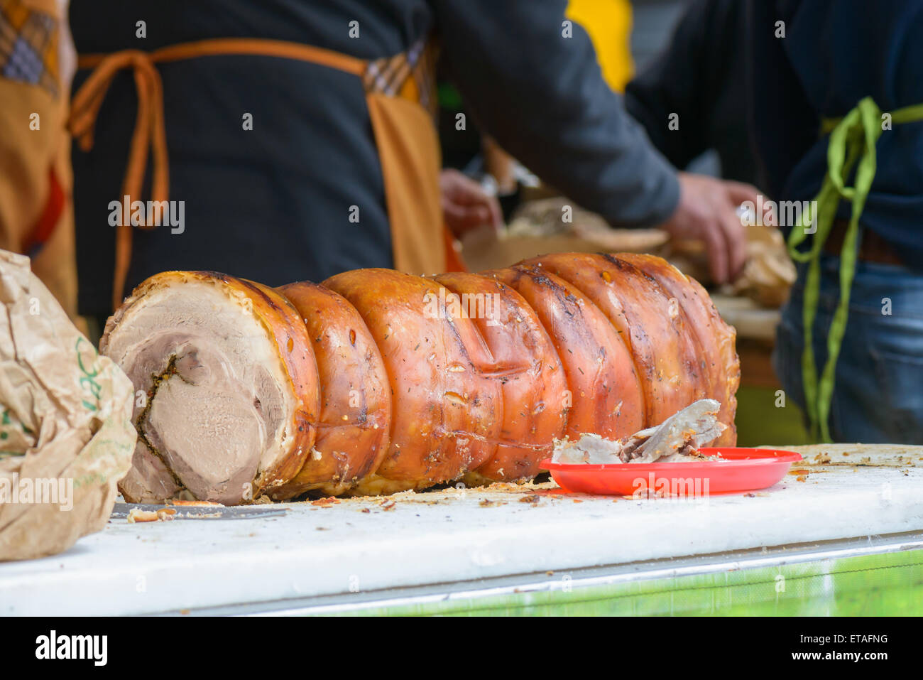 Rôti de porc, l'alimentation de rue typique de l'Italie et surtout Rome appelé Porchetta, village typique de Ariccia Banque D'Images