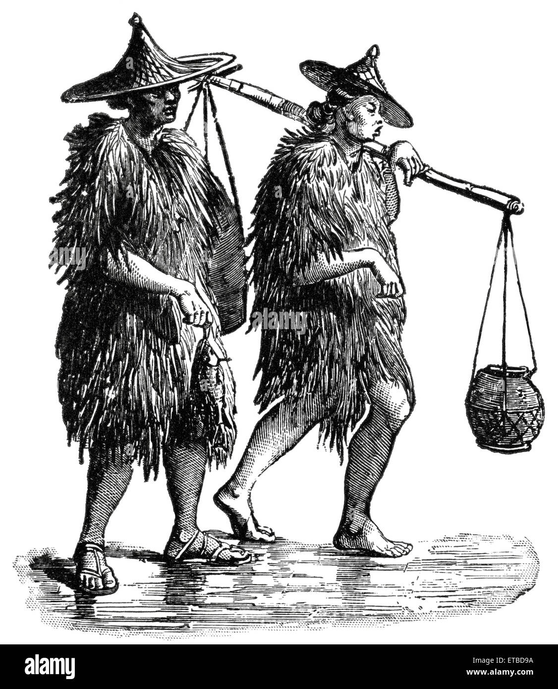 Coolies, ou porteurs, vêtu de vêtements Water-Proof formés de feuilles ou de la paille, de la Chine, "Portefeuille classique de transporteurs Primitive', par Marshall M. Kirman, World Railway Publ. Co., Illustration, 1895 Banque D'Images